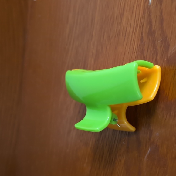 Bdg color block  green orange fun hair claw  clip - Picture 2 of 5